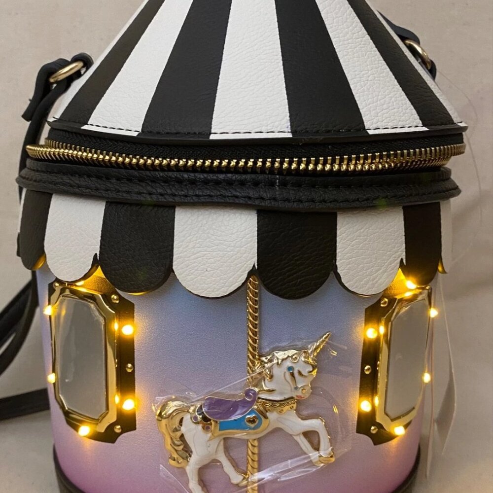 Betsey Johnson Kitsch Spin Me Carousel LightUp Horse Crossbody Bag Multi NWT - Picture 12 of 12